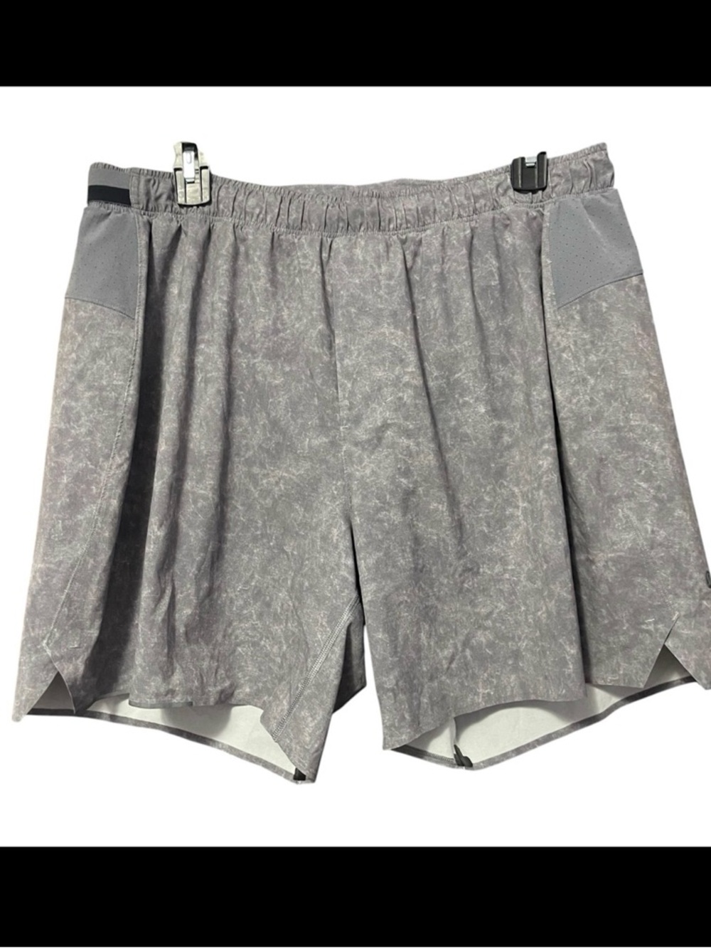 Men’s lululemon shorts